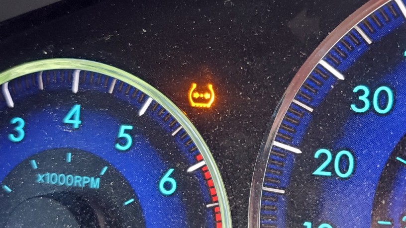 How to reset tire pressure light